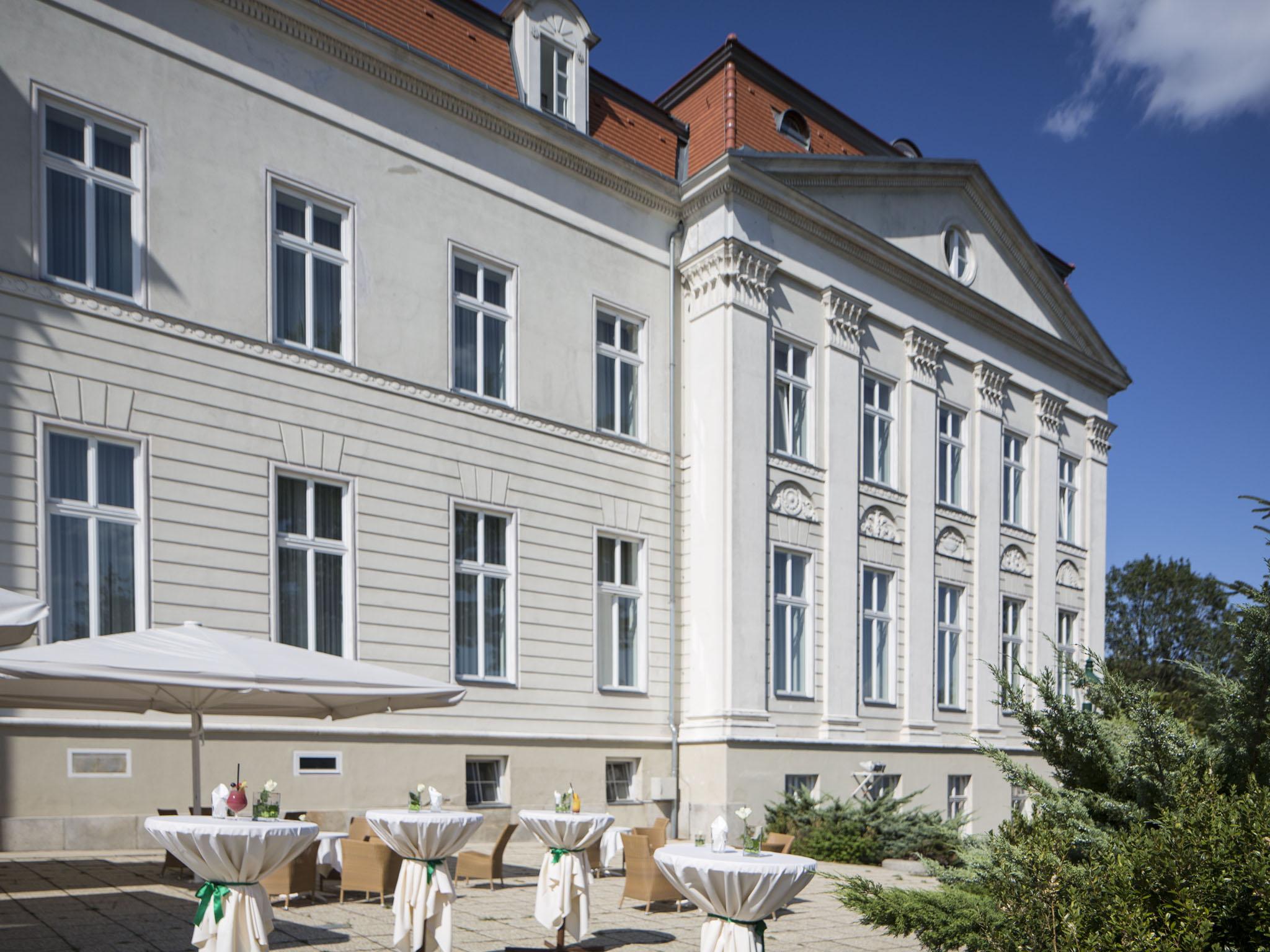 Austria Trend Hotel Schloss Wilhelminenberg Wien Экстерьер фото