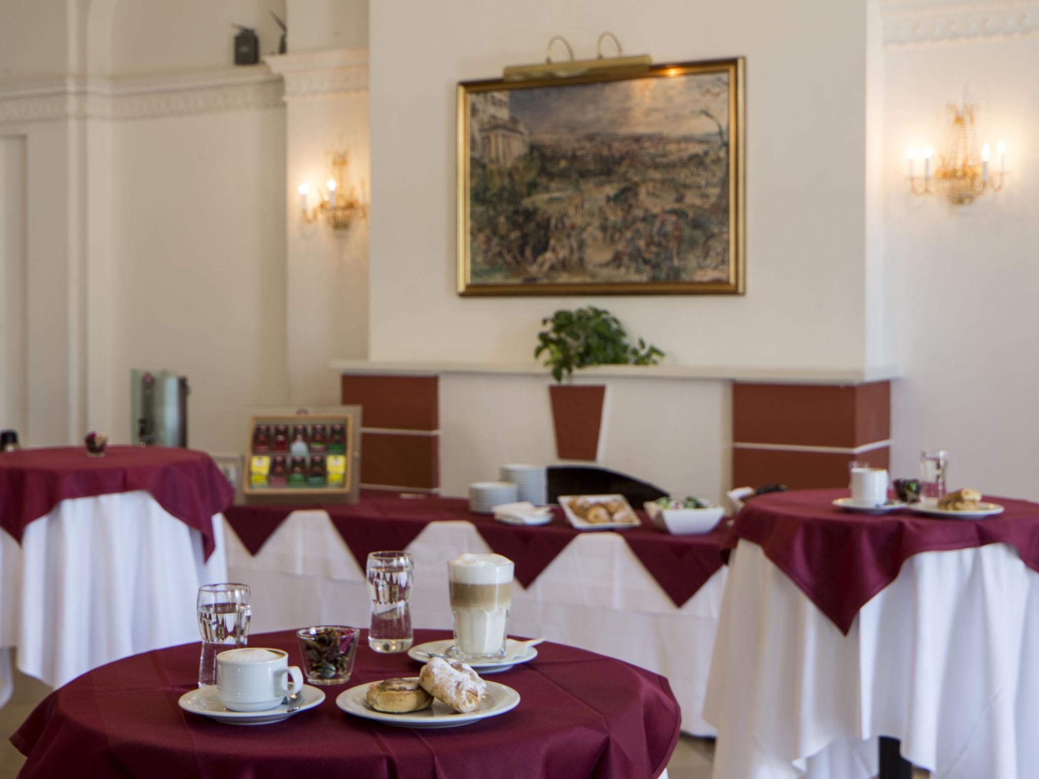 Austria Trend Hotel Schloss Wilhelminenberg Wien Экстерьер фото