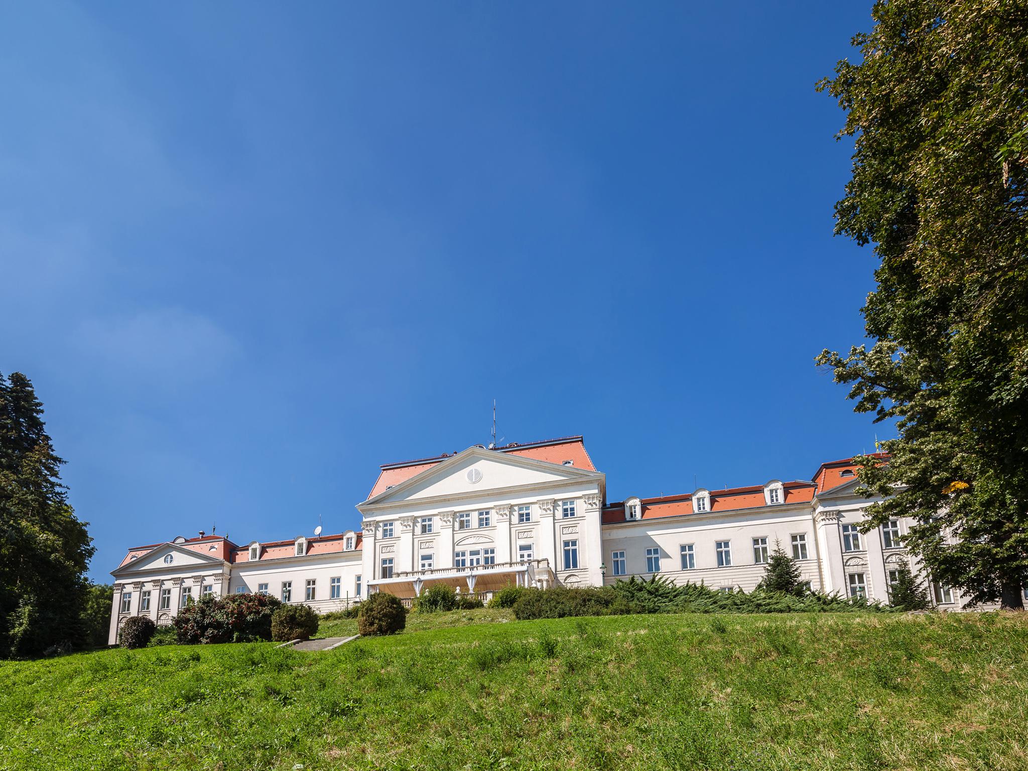 Austria Trend Hotel Schloss Wilhelminenberg Wien Экстерьер фото