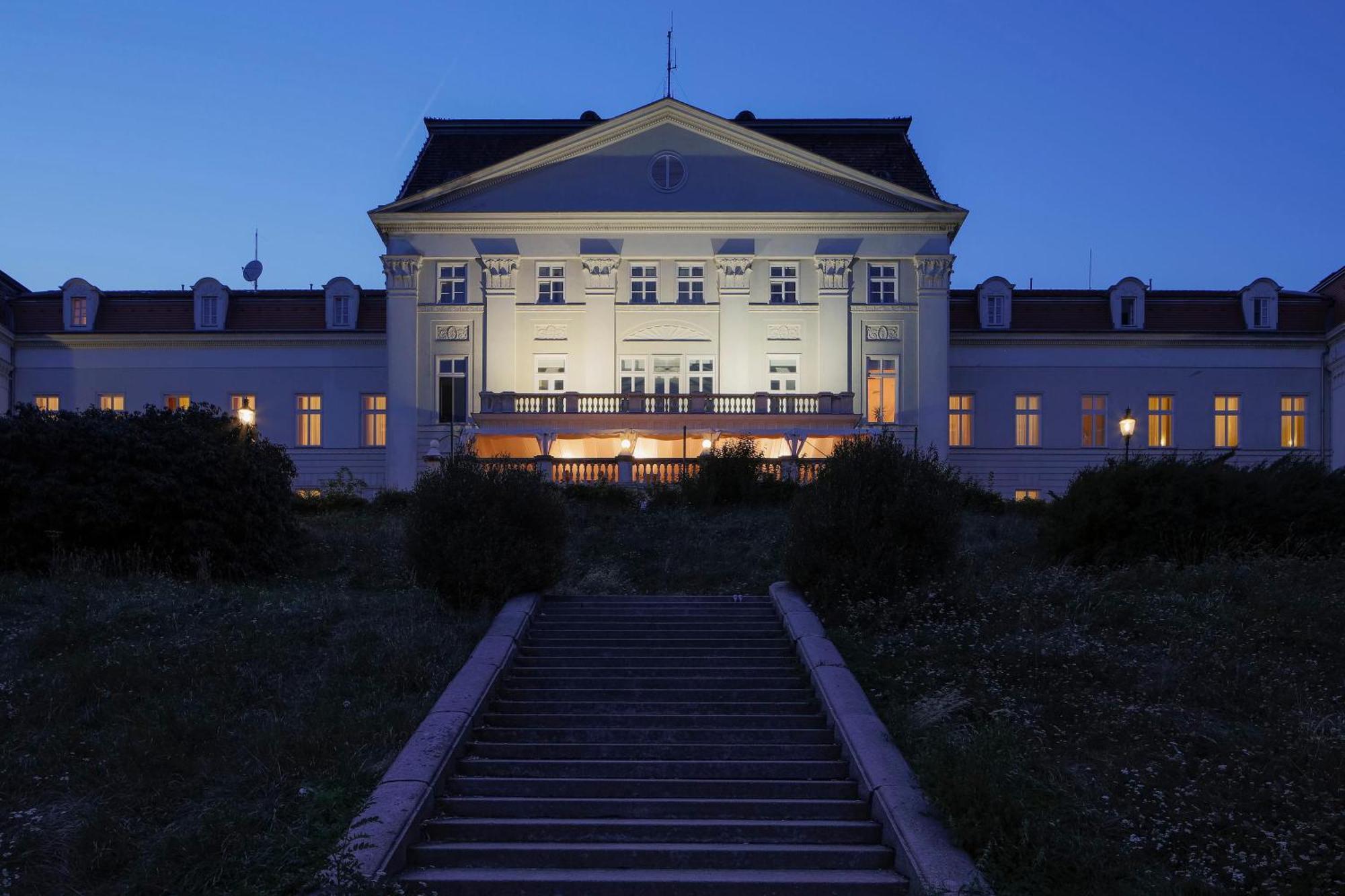 Austria Trend Hotel Schloss Wilhelminenberg Wien Экстерьер фото